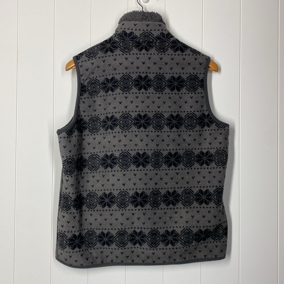 NorthCrest Classic Gray Plush Fleece Vest - Picture 3 of 5